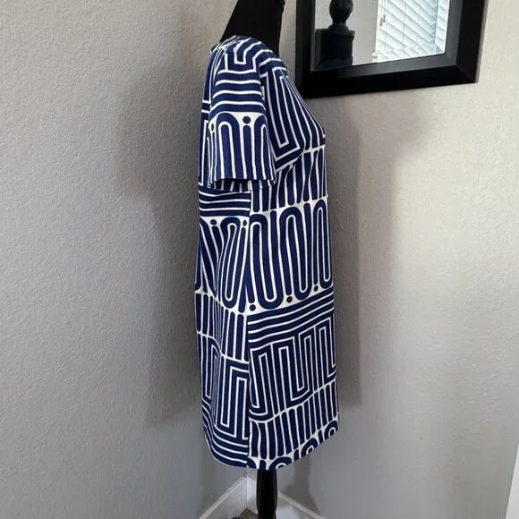 TRINA TURK Zap Geometric Short Sleeve Shift Dress Blue White Large - Picture 5 of 10